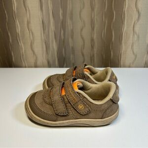 Stride Rite Kyle Baby Boy Size 6 M Sneakers Tan Orange Velcro BB57236